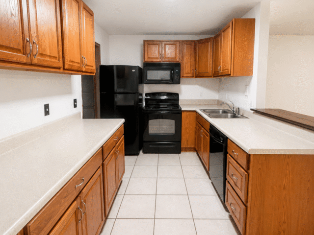 615 NW 15 St -photo 4